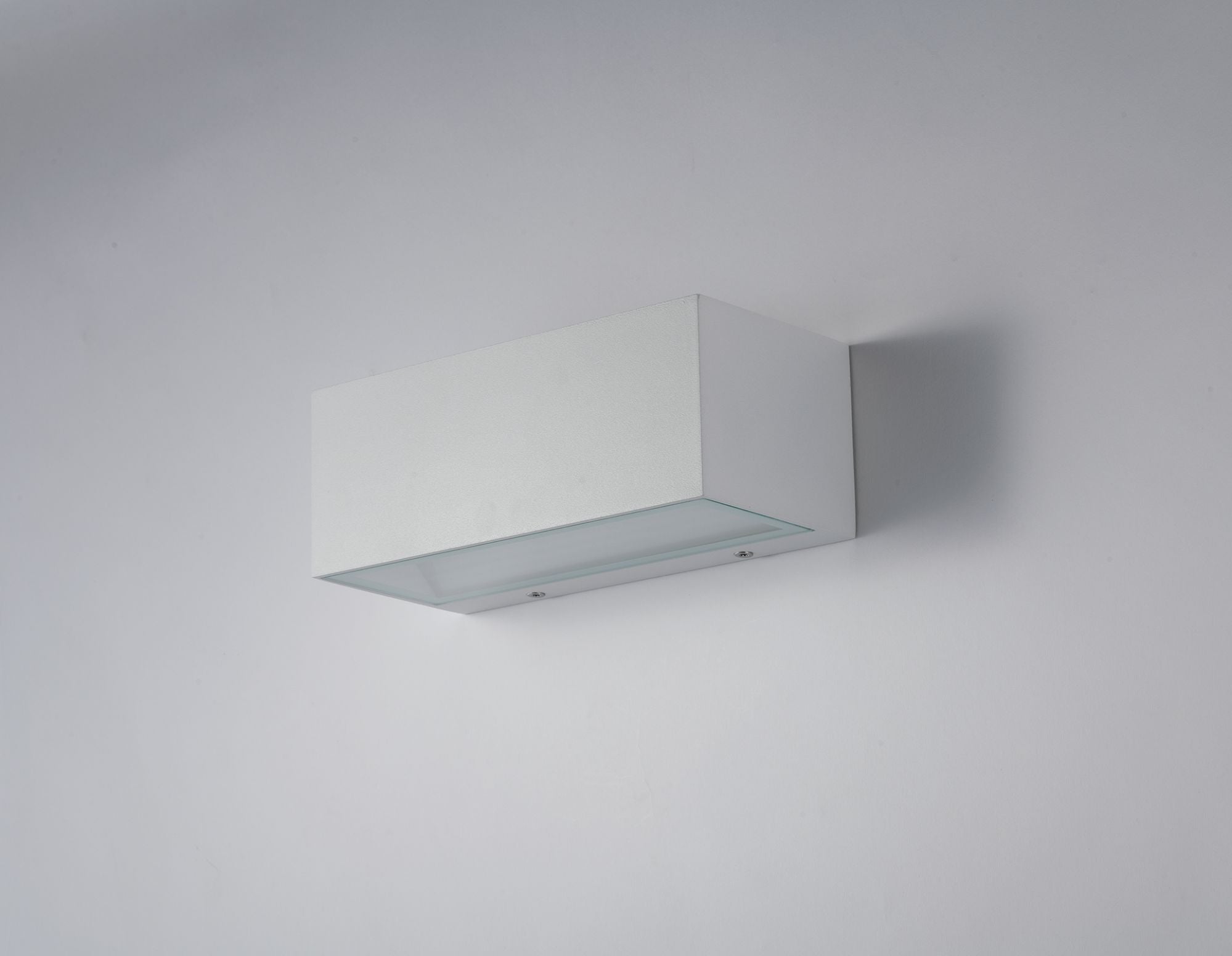 Applique per esterno IP54 in alluminio bianco , antracite o nikel spazzolato led integrato con regolazione luce 3000-4000°k varie misure TWIN Applique per esterno IP54 in alluminio bianco , antracite o nikel spazzolato led integrato con regolazione luce 3000-4000°k varie misure TWIN